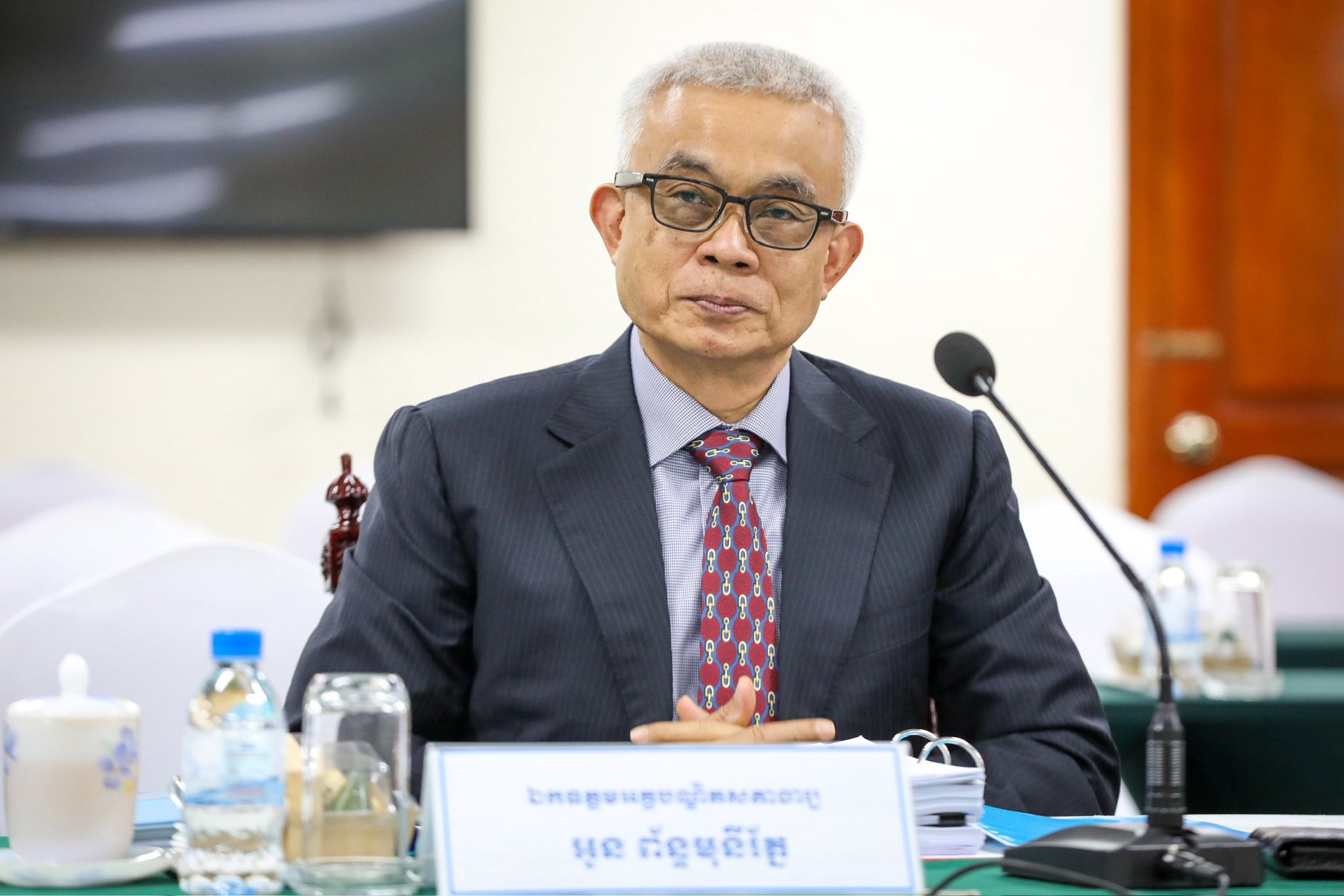 Le budget privilégie la souveraineté et la croissance